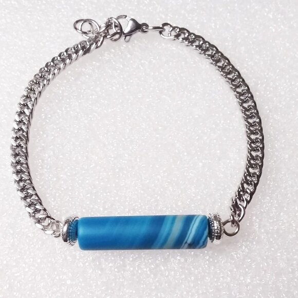 Surf & Ocean Blues: Minimalist Agate Chain Bracelet - Adjustable for 7-8" Wrists - Picture 2 of 9
